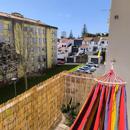 Azorean Wanderer Guest דירה
